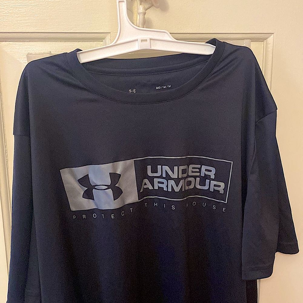 Black Under Armour Tee